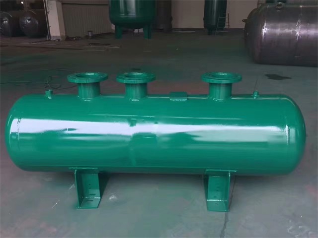 1679991473376569.jpeg 莲湖莲湖莲湖蒸汽分气缸1.jpeg